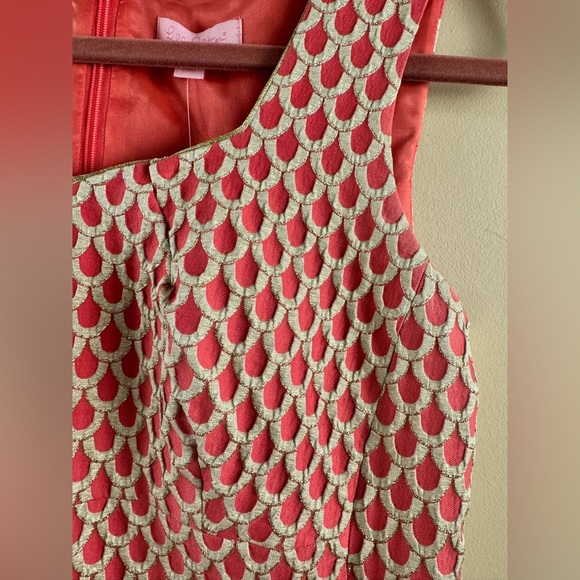 Lilly Pulitzer Adriana Dress in Island Coral
Scallop Jacquard - Picture 3 of 7